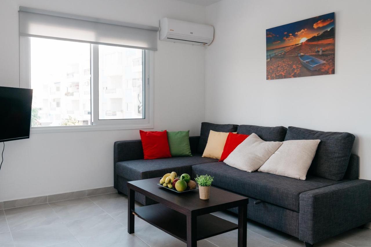 Seasunlove Apt. Apartment Larnaca Luaran gambar