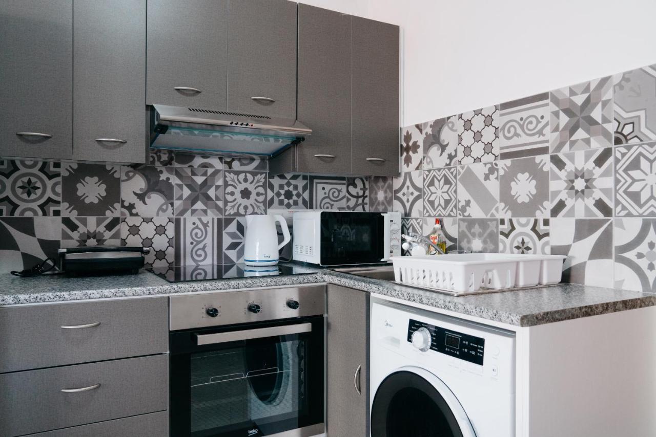Seasunlove Apt. Apartment Larnaca Luaran gambar
