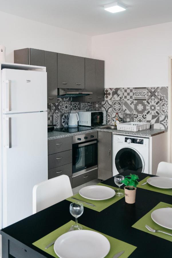 Seasunlove Apt. Apartment Larnaca Luaran gambar